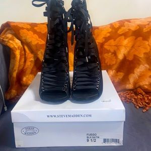 Steve Madden Fuego Pump